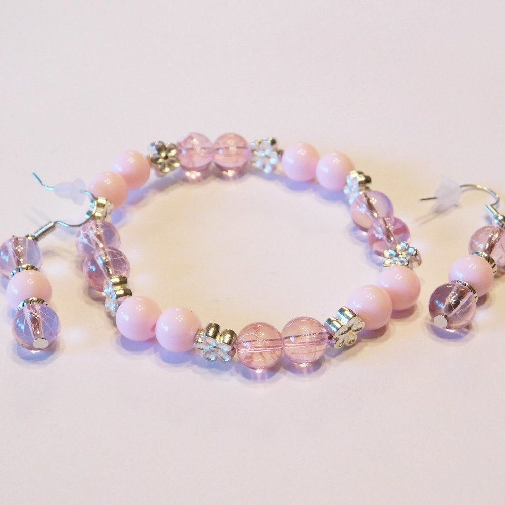 Handmade Pink Glass Beaded Stretch Bracelet  - 7 "